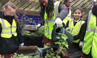 Latest News » Gardeners make over Blackburn Station